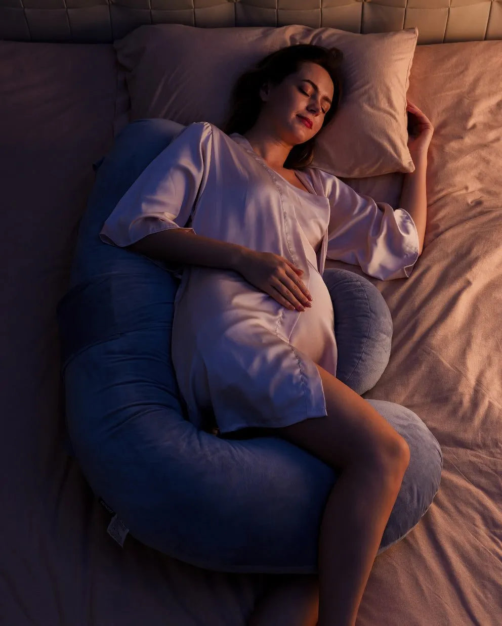 Momcozy  F Shaped Maternity Body Pillow – Jastëk trupi në formë F për shtatzëni
