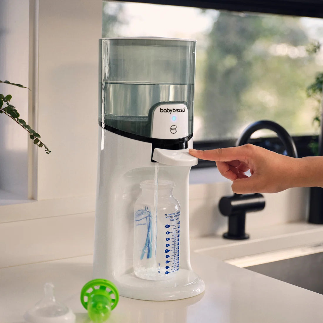 Baby Brezza Instant Warme–Ngrohës i Menjëhershëm për Biberonin