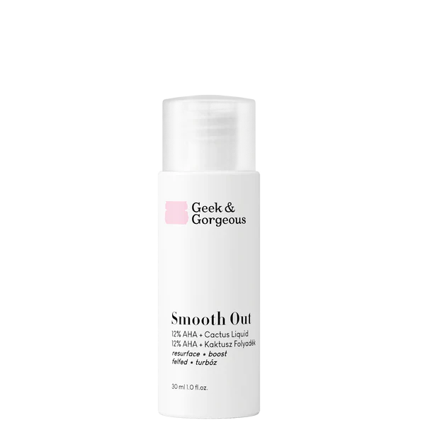 GEEK & GORGEOUS SMOOTH OUT